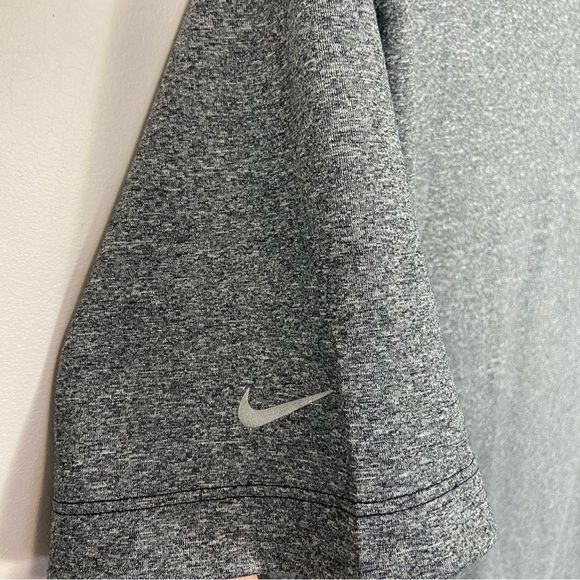 Nike Tour  Performance Dri-Fit Golf Shirt Size Medium - Picture 3 of 4